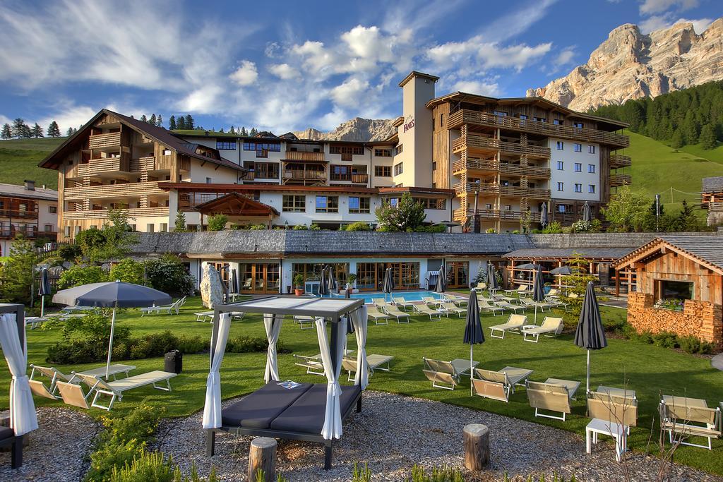 Hotel Fanes ซานกัสซิอาโน ภายนอก รูปภาพ